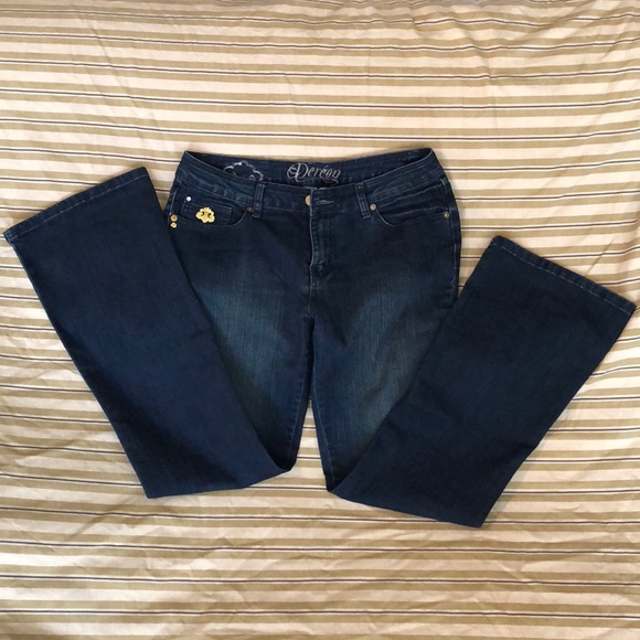 Dereon Jeans - Picture 7 of 8